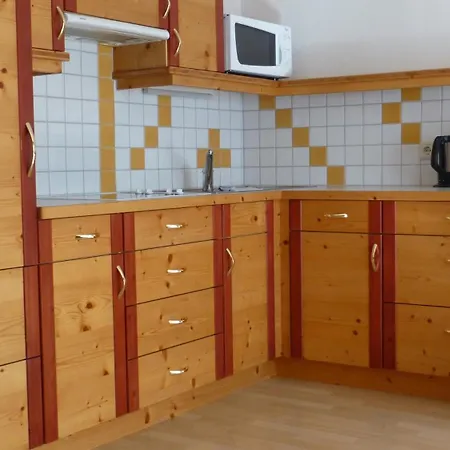 Gaestehaus Manuela - Familie Rantner Зефельд-ін-Тіроль