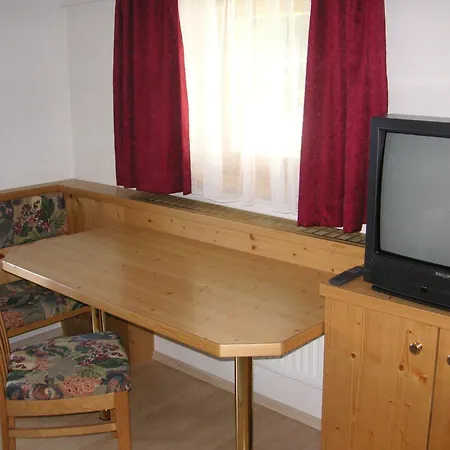 Гостьовий будинок Gaestehaus Manuela - Familie Rantner 3*