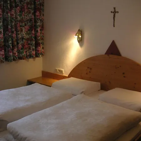 Pensionat Gaestehaus Manuela - Familie Rantner Seefeld in Tirol