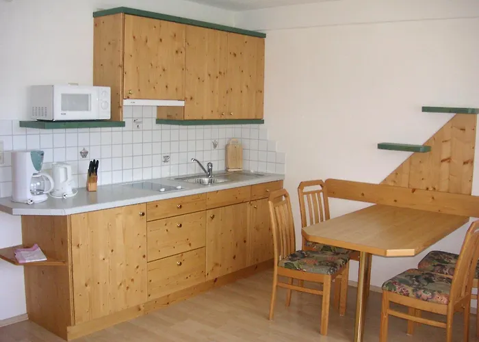 Pensionat Gaestehaus Manuela - Familie Rantner Seefeld in Tirol